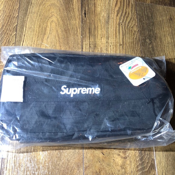 ❌sold❌Supreme utility bag - Picture 5 of 6